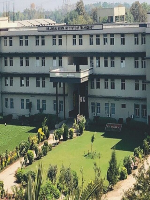 Top Information Technology Colleges in Gujarat